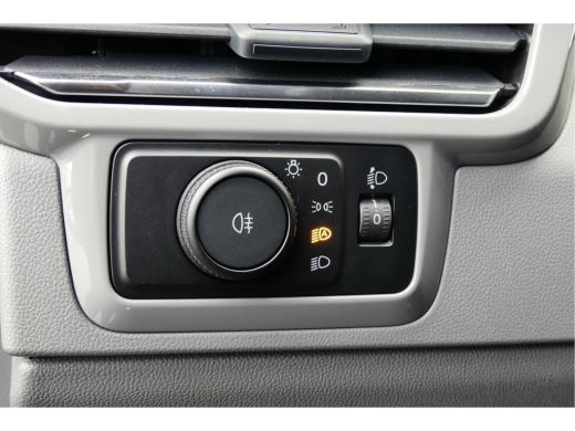 Volkswagen Transporter 2024 | Life | L1 | Digitaal Display ActivLease financial lease