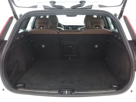 Volvo  V60 B4 Inscription | Adaptive Cruise control | 360 camera | Harman Kardon | Keyless | Stoel + Stuurve... ActivLease financial lease