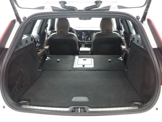 Volvo  V60 B4 Inscription | Adaptive Cruise control | 360 camera | Harman Kardon | Keyless | Stoel + Stuurve... ActivLease financial lease
