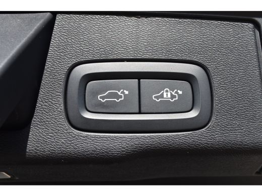Volvo  XC60 Volvo T6 Recharge AWD Plus Dark |21'' |360Cam |HeadUp | Panodak | ActivLease financial lease