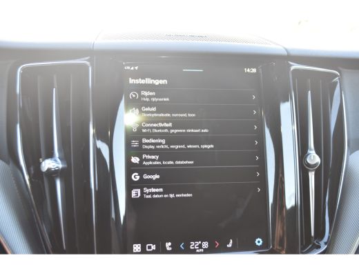 Volvo  XC60 Volvo T6 Recharge AWD Plus Dark |21'' |360Cam |HeadUp | Panodak | ActivLease financial lease