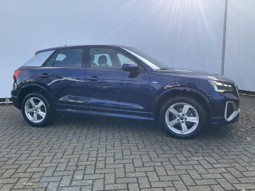 Audi Q2 35 TFSI 150pk Autom S-Line Nav/Cam Stoelverw. + electr. S-Line ActivLease financial lease