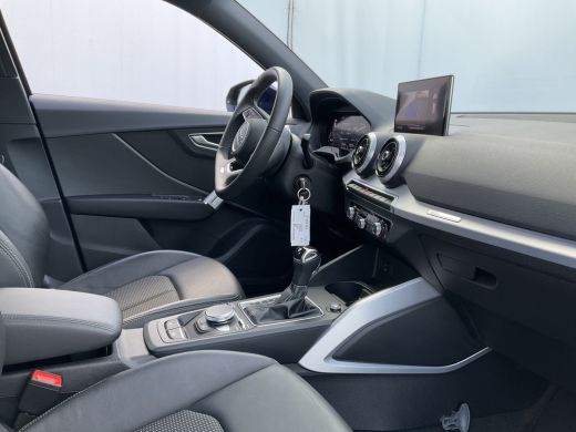 Audi Q2 35 TFSI 150pk Autom S-Line Nav/Cam Stoelverw. + electr. S-Line ActivLease financial lease