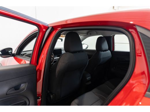 Fiat 600E Urban 54 kWh 3 Fase | Apple Carplay & Android Auto | Climate Control | Parkeersensoren | ActivLease financial lease