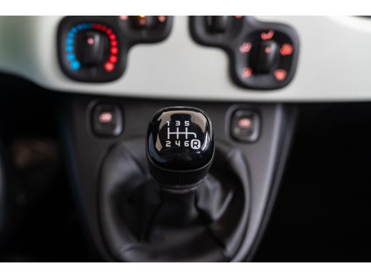 Fiat Panda Fiat 1.0 Hybrid Pandina | Apple Carplay & Android Auto | Parkeersensoren | Airco | Style Wielen | ActivLease financial lease