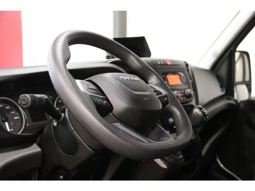 Iveco Daily 35C16 BAKWAGEN LAADKLEP ZIJDEUR Trekhaak 3500KG ActivLease financial lease