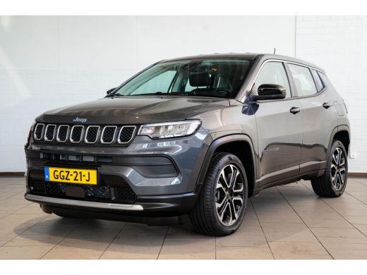 Jeep Compass Jeep 4xe 190 Plug-in Hybrid Altitude | Camera | Climate Controle | Leder | Apple Carplay & Androi... Jeep Compass Jeep 4xe 190 Plug-in Hybrid Altitude | Camera | Climate Controle | Leder | Apple Carplay & Androi...