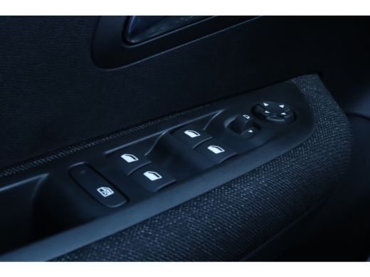 Peugeot 208 1.2 75 Style | Cruise Control | Sensoren achter | Apple carplay / Androit auto | Airco ActivLease financial lease