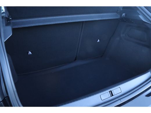 Peugeot 208 1.2 75 Style | Cruise Control | Sensoren achter | Apple carplay / Androit auto | Airco ActivLease financial lease
