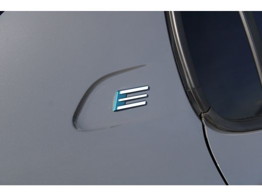 Peugeot e-208 EV Style 50 kWh | Navigatie | Stoelverwarming | Fase 3 | Nieuw model | BTW | ActivLease financial lease