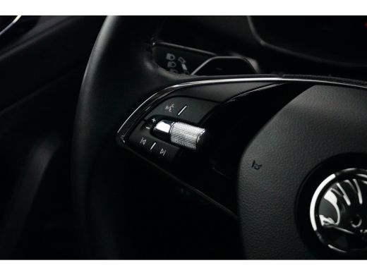 Skoda Octavia Combi 1.0 e-TSI 110PK DSG-7 Ambition | NAVIGATIE | STOELVERW. ADAPT. CRUISE ActivLease financial lease