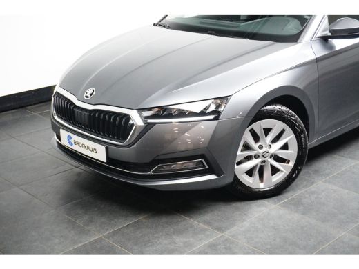 Skoda Octavia Combi 1.0 e-TSI 110PK DSG-7 Ambition | NAVIGATIE | STOELVERW. ADAPT. CRUISE ActivLease financial lease