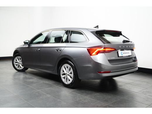 Skoda Octavia Combi 1.0 e-TSI 110PK DSG-7 Ambition | NAVIGATIE | STOELVERW. ADAPT. CRUISE ActivLease financial lease
