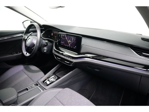Skoda Octavia Combi 1.0 e-TSI 110PK DSG-7 Ambition | NAVIGATIE | STOELVERW. ADAPT. CRUISE ActivLease financial lease
