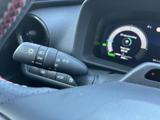 Toyota C-HR 2.0 Hybrid 200 GR SPORT PLUS | Navigatie | Apple CarPlay/Android auto | Elektrische achterklep | ... ActivLease financial lease