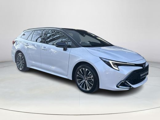 Toyota Corolla Touring Sports Hybrid 140 Bi-Tone Plus | 06-10141018 Voor meer informatie ActivLease financial lease