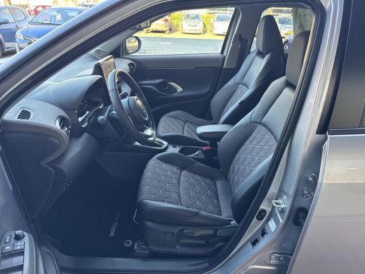 Toyota Yaris Cross 1.5 Hybrid 130 Executive | 06-10141018 Voor meer informatie ActivLease financial lease