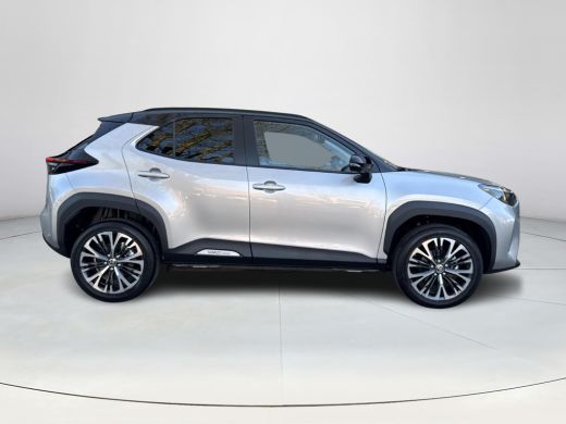Toyota Yaris Cross 1.5 Hybrid 130 Executive | 06-10141018 Voor meer informatie ActivLease financial lease