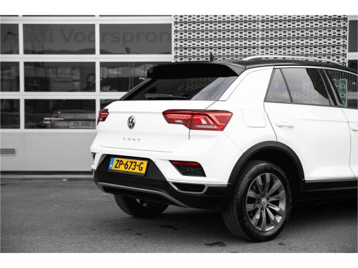 Volkswagen T-Roc 1.5 TSI Sport 150pk | Carplay | Adapt. Cruise | 17" | LED ActivLease financial lease