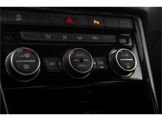 Volkswagen T-Roc 1.5 TSI Sport 150pk | Carplay | Adapt. Cruise | 17" | LED ActivLease financial lease