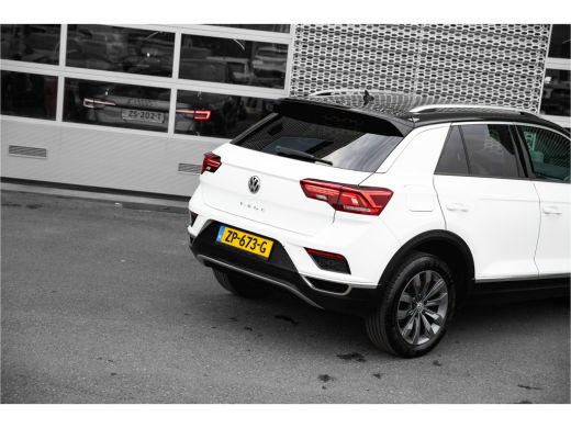 Volkswagen T-Roc 1.5 TSI Sport 150pk | Carplay | Adapt. Cruise | 17" | LED ActivLease financial lease