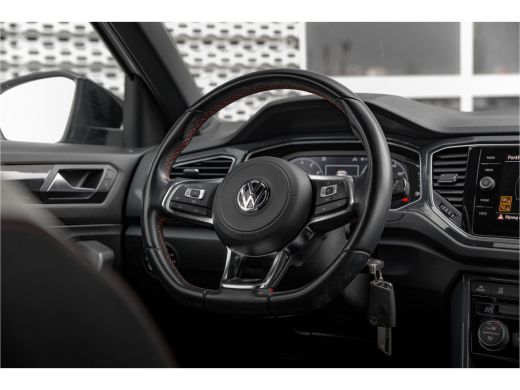 Volkswagen T-Roc 1.5 TSI Sport 150pk | Carplay | Adapt. Cruise | 17" | LED ActivLease financial lease