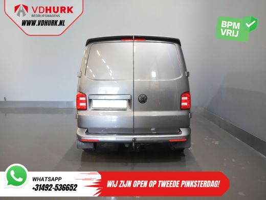 Volkswagen Transporter 2.0 TDI 150 pk DSG Aut. L2 BPM VRIJ! Carplay/ 2.5t Trekverm./ LMV/ Cruise/ Navi/ Trekhaak ActivLease financial lease