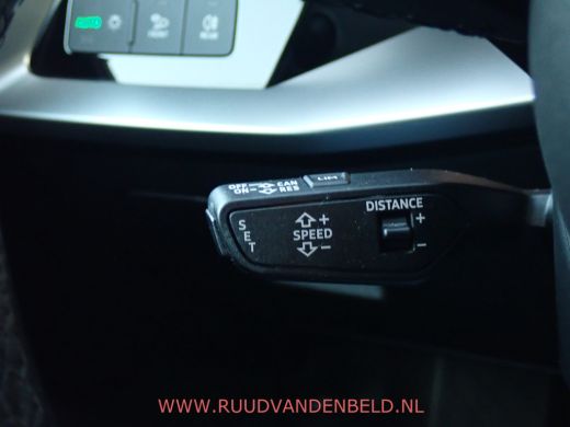 Audi A3 Limousine 30TFSI ACC/SPORTSTOEL/TREKHAAK/FULL-LED/CARPLAY ActivLease financial lease
