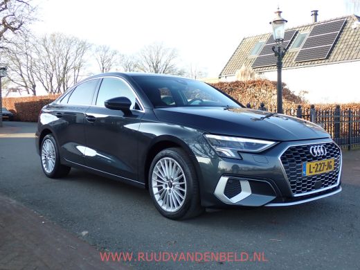 Audi A3 Limousine 30TFSI ACC/SPORTSTOEL/TREKHAAK/FULL-LED/CARPLAY ActivLease financial lease