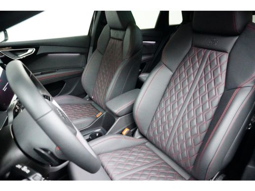 Audi Q4 e-tron 40 S Edition 77 kWh 204PK | LEDER | PANORAMADAK | CAMERA | AUTO A. KLEP ActivLease financial lease