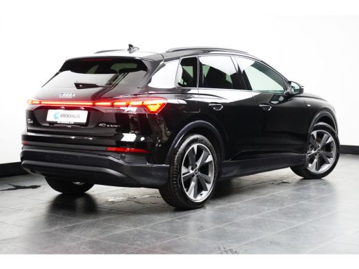 Audi Q4 e-tron 40 S Edition 77 kWh 204PK | LEDER | PANORAMADAK | CAMERA | AUTO A. KLEP ActivLease financial lease