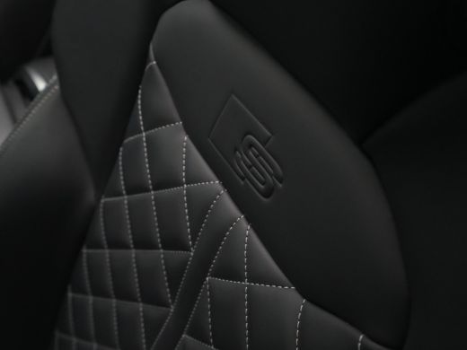 Audi Q8 60 TFSI e 460pk quattro Pro Line S-Line Competition Panorama Navigatie Acc Stoelverwarming B&O Lu... ActivLease financial lease
