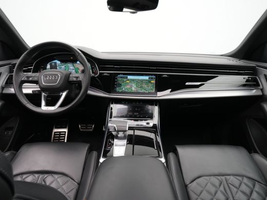 Audi Q8 60 TFSI e 460pk quattro Pro Line S-Line Competition Panorama Navigatie Acc Stoelverwarming B&O Lu... ActivLease financial lease