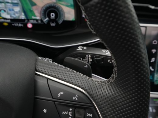 Audi Q8 60 TFSI e 460pk quattro Pro Line S-Line Competition Panorama Navigatie Acc Stoelverwarming B&O Lu... ActivLease financial lease