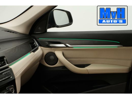 BMW X1 sDrive20i VDL Nedcar Edition|LEDER|H/K AUDIO|CAMERA|NAP ActivLease financial lease