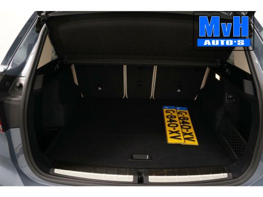 BMW X1 sDrive20i VDL Nedcar Edition|LEDER|H/K AUDIO|CAMERA|NAP ActivLease financial lease
