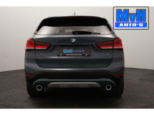BMW X1 sDrive20i VDL Nedcar Edition|LEDER|H/K AUDIO|CAMERA|NAP ActivLease financial lease