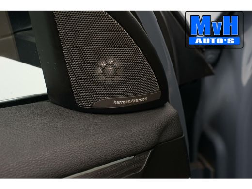 BMW X1 sDrive20i VDL Nedcar Edition|LEDER|H/K AUDIO|CAMERA|NAP ActivLease financial lease