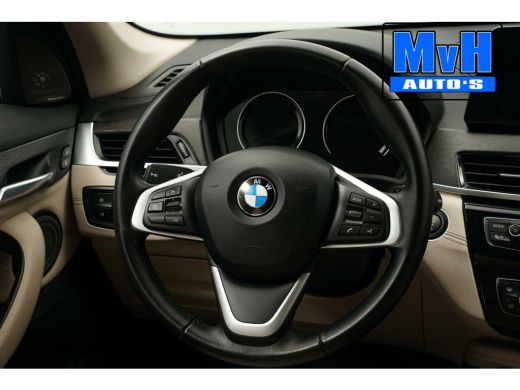 BMW X1 sDrive20i VDL Nedcar Edition|LEDER|H/K AUDIO|CAMERA|NAP ActivLease financial lease