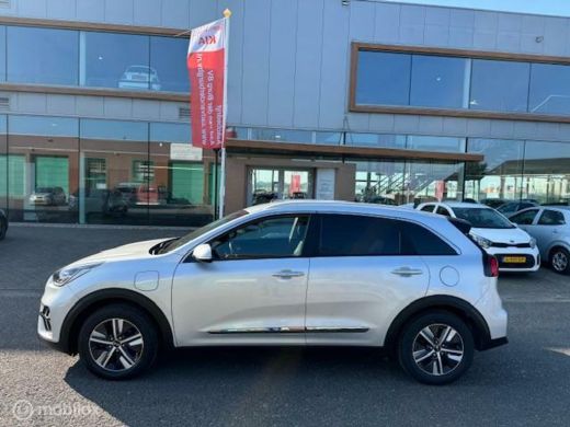 Kia Niro 1.6 GDi PHEV DynamicPlusLine 55km volledig electrisch rijden Hierna hybride , Navigatie , Camera ... ActivLease financial lease
