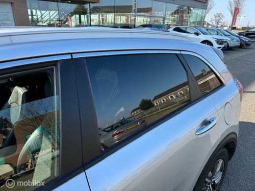 Kia Niro 1.6 GDi PHEV DynamicPlusLine 55km volledig electrisch rijden Hierna hybride , Navigatie , Camera ... ActivLease financial lease