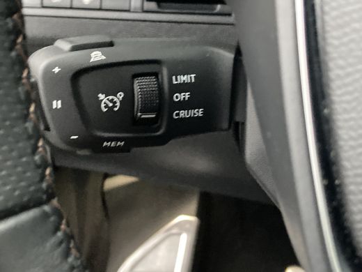 Peugeot 5008 1.6 PureTech GT | Airco | Camera | Adapt-Cruise | 7 zits | Trekhaak | Airco | Camera | Adapt-Crui... ActivLease financial lease