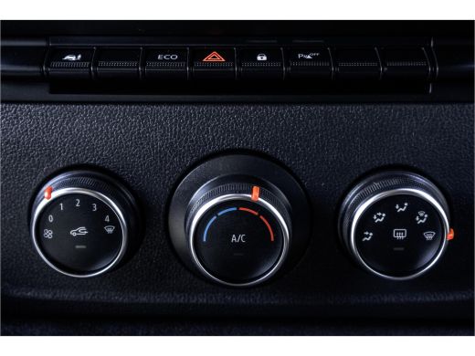 Renault Master 2.3 dCi L2H2 | Euro 6 | 136 PK | Cruise | Airco | Navigatie ActivLease financial lease