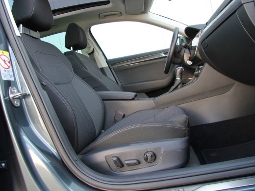 Skoda Superb Combi 1.4 TSI iV 218pk | Facelift | Pano dak | Trekhaak ActivLease financial lease