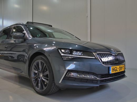 Skoda Superb Combi 1.4 TSI iV 218pk | Facelift | Pano dak | Trekhaak ActivLease financial lease