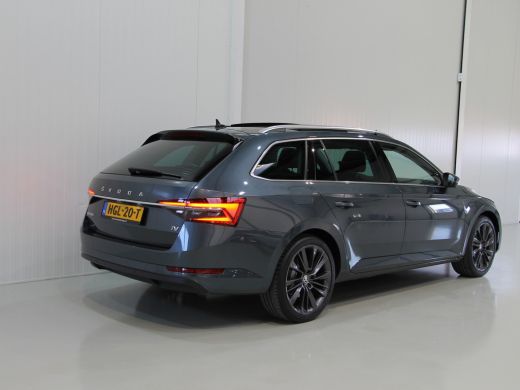 Skoda Superb Combi 1.4 TSI iV 218pk | Facelift | Pano dak | Trekhaak ActivLease financial lease