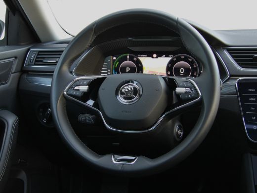 Skoda Superb Combi 1.4 TSI iV 218pk | Facelift | Pano dak | Trekhaak ActivLease financial lease