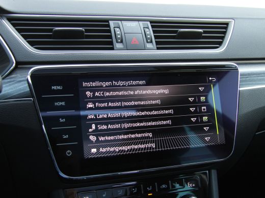 Skoda Superb Combi 1.4 TSI iV 218pk | Facelift | Pano dak | Trekhaak ActivLease financial lease