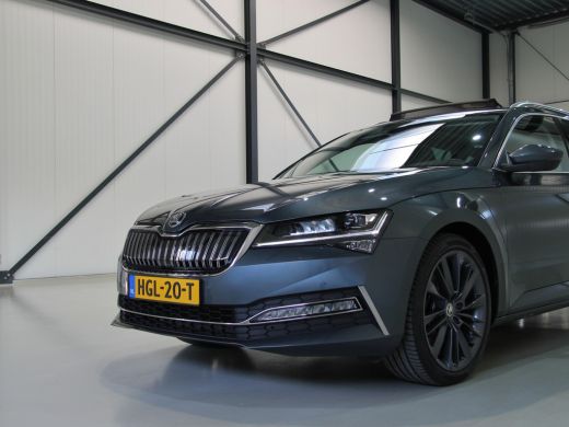 Skoda Superb Combi 1.4 TSI iV 218pk | Facelift | Pano dak | Trekhaak ActivLease financial lease