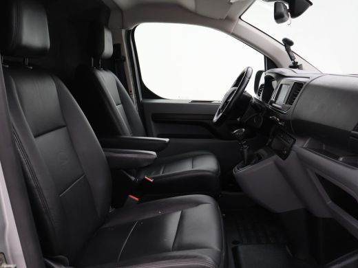 Toyota ProAce Worker 2.0 D-4D LONG + 2 SCHUIFDEUREN | LEDER | STOELVERW. | NAVIGATIE | TREKHAAK ActivLease financial lease